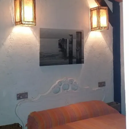 Casas Tematicas Junto Al Mar
